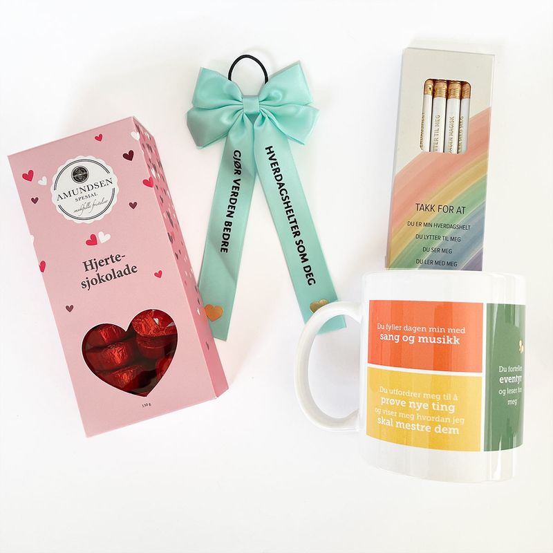  Gavepakke 'Barnehagedagen' med med hjertesjokolade og blyanter